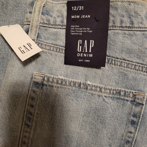 GAP Sky High Rise Mom Jeans, NWT - Picture 10 of 13
